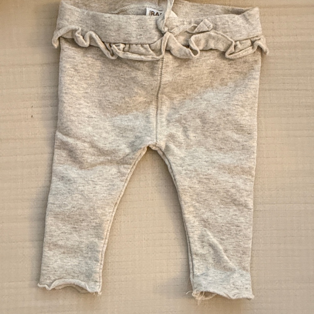 H&M Light Gray Ruffle Sweatshirt - Picture 4 of 5